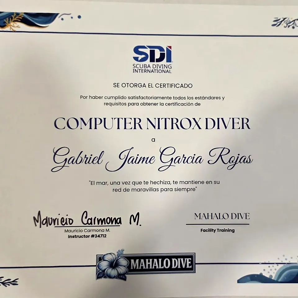 Encabezado del certificado SDI Computer Nitrox Diver de Mahalo Dive